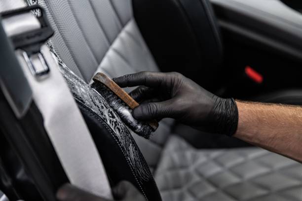 What to Expect From an Interior and Exterior Car Wash